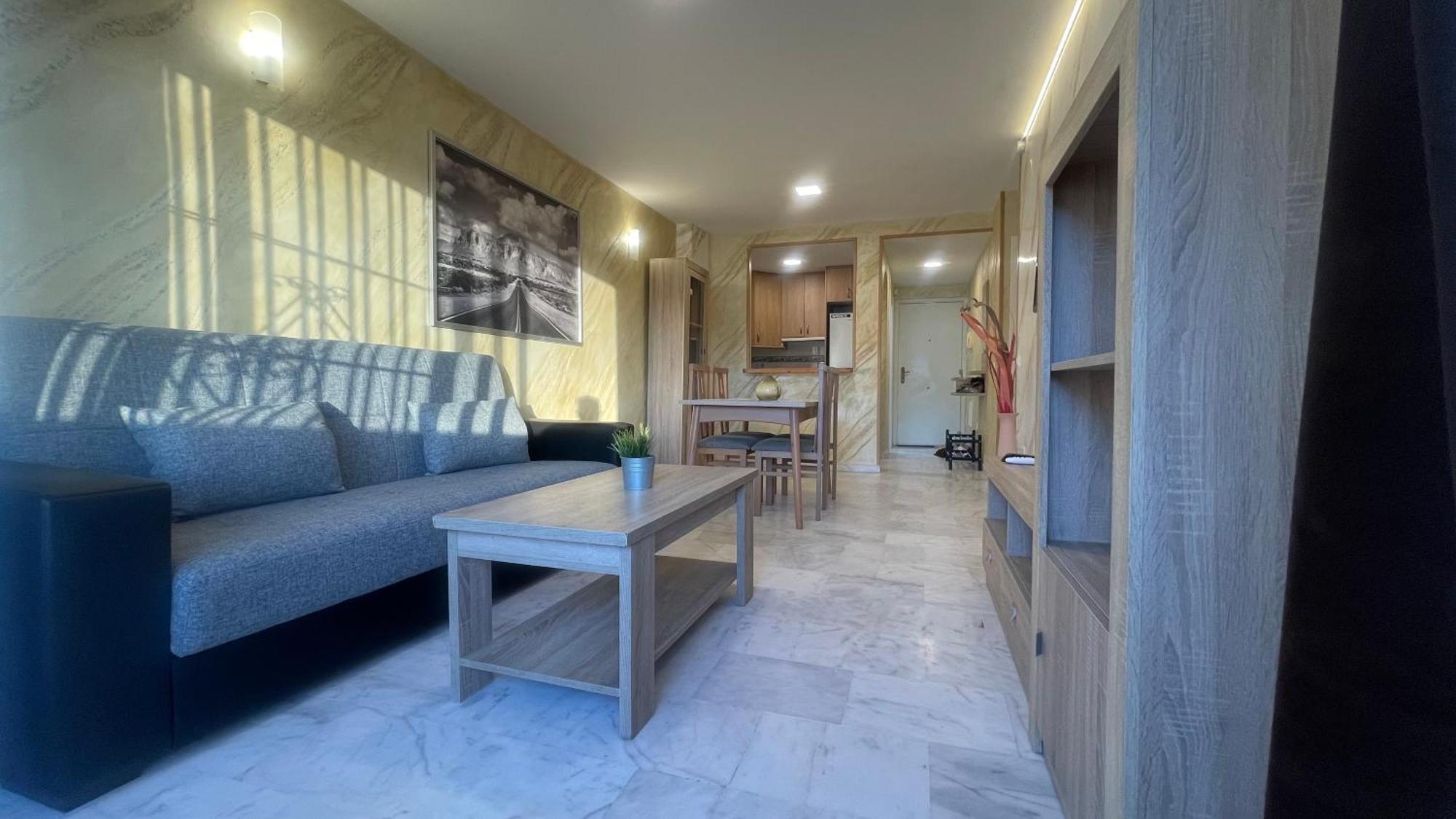 Apartamento Con Vista A La Piscina Apartment เบนัลมาเดนา ภายนอก รูปภาพ