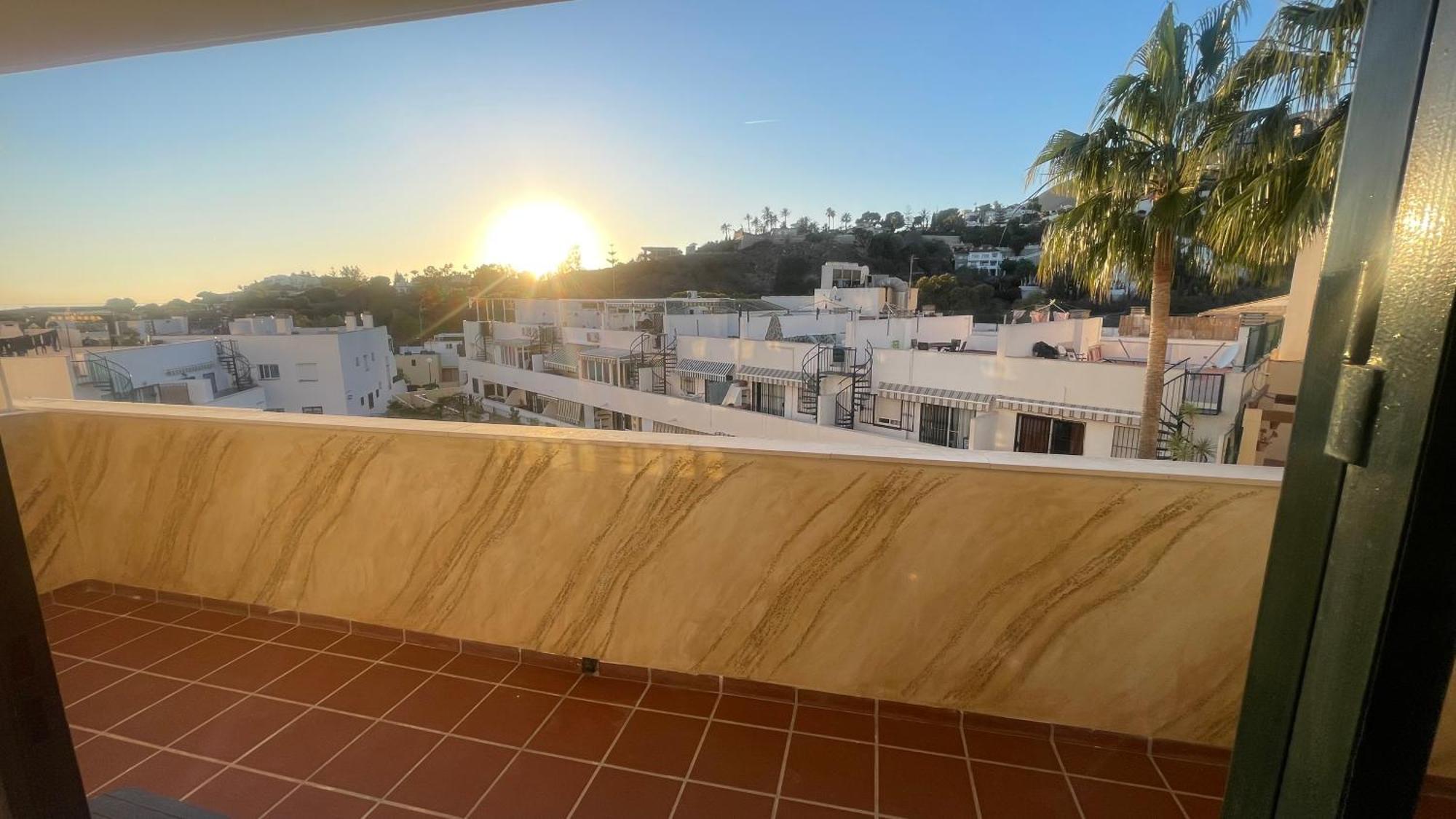Apartamento Con Vista A La Piscina Apartment เบนัลมาเดนา ภายนอก รูปภาพ