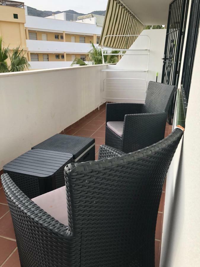 Apartamento Con Vista A La Piscina Apartment เบนัลมาเดนา ภายนอก รูปภาพ